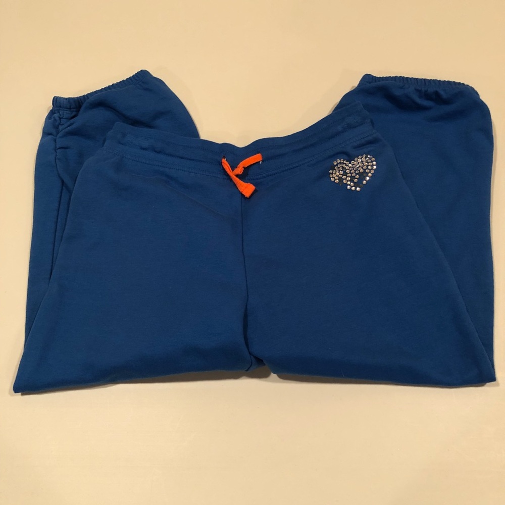 Girls sweat pants- Capri/knee length.